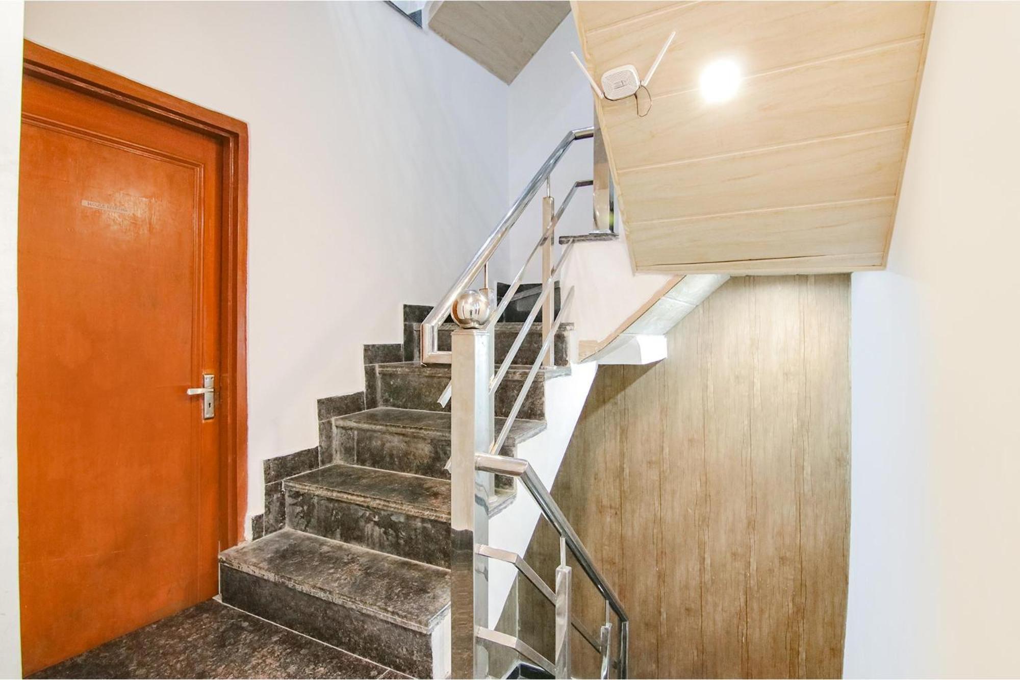 Fabexpress Kalsia Homestay - Nr Radha Krishna Mandir Mussoorie Kültér fotó